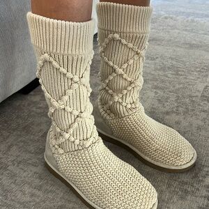 Cream Ugg sweater boots in good condition